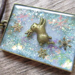 ◇2380 『🎍2022新春セール🐯』⛄うさぎと六花　本革紐のネックレス🐇✨ ※約50㎝・１点物