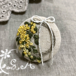お花のハーフリース　刺繍 ブローチ/ヘアゴム