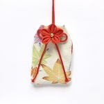 （雅紅葉）元巫女が作る花のお守り袋