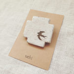 陶土のクロスブローチ『とり』