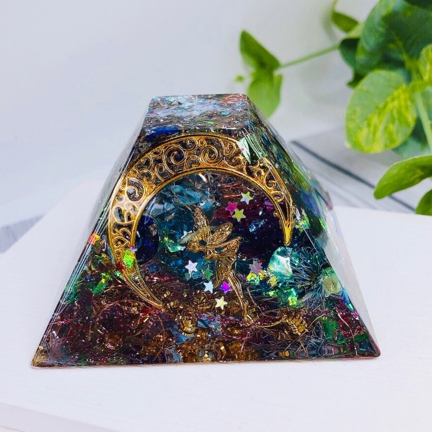 願望実現)フラワーオブライフのオルゴナイトピラミッド