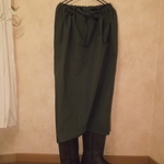 厚手コットンのスカートパンツ