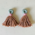 【G】Tri-Color Tassels