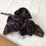 大島紬のブローチ