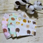 立体マスク  猫柄　キャットフレンズ　ダブルガーゼ　大きめ 