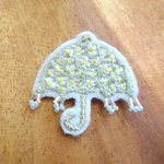 お花傘 刺繍ブローチ(グリーン)