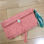 Hoooked RIBBONXL 春カラークラッチバッグ