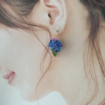 ♪あじさいピアス♪葉っぱ付き／フックピアス　ゴールド／サージカルステンレス製