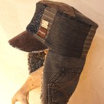 モノクロ　いぶし銀のような　耳あて付きKEPI　 