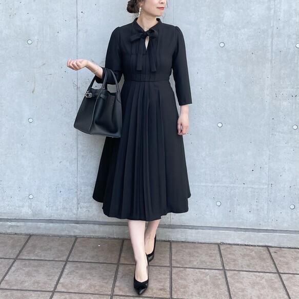 SALE 通年着用できる ジョーゼット素材 ボウタイリボン プリーツフレアワンピース 黒 フォーマル 七五三 卒業式 入学式 KMC-1 311008