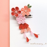 【newカラー】つまみ細工の3つ花クリップ(レッド)【つまみ細工 髪飾り　七五三　ひなまつり　成人式　卒業式　浴衣】