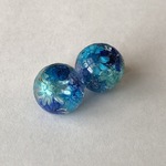 ドライフラワーのピアス(ブルー)