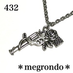 432.薔薇とピストルリボルバーローズバラ拳銃パンクロックロマンチックネックレス