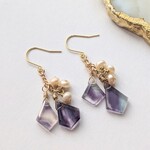 【再販】フローライトと淡水パールの揺れるピアス