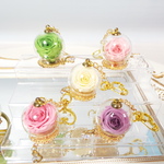 本物の薔薇を閉じ込めたアクセサリー　ネックレス　お花　ガラスドーム　チャーム　※大量注文も承ります