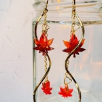 ✨🍁揺らり、紅葉ピアス𓂃 𓈒𓏸◌