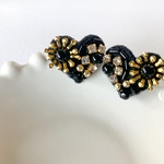 シックな黒×ゴールドのハートの刺繍ピアス★イヤリング