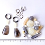 *1点限定* /ビーズ アソート/ ハンドメイド パーツ ビーズ アクリル 変形パーツ 大ぶり グレー ベージュ系 a-110
