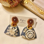 ★new★ブラウンキラキラボタンとデニム風インド刺繍リボンのピアス