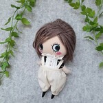 イーマリーちゃんサイズのお洋服　大きなポケットの吊パンツ