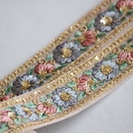インド刺繍リボンᢂ サークルフラワー【くすみブルー】インド刺繍/刺繍リボン/刺繍/リボン/トリム/ブレード/ジャガード/レース/チュールレース