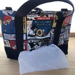 おとママ羊毛フェルト　お散歩トートバッグ　青レトロ×ネイビー（レトロ柄の仕切り）ショルダー　ティッシュＢＯＸがそのまま入るバッグ