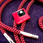 ループタイ red