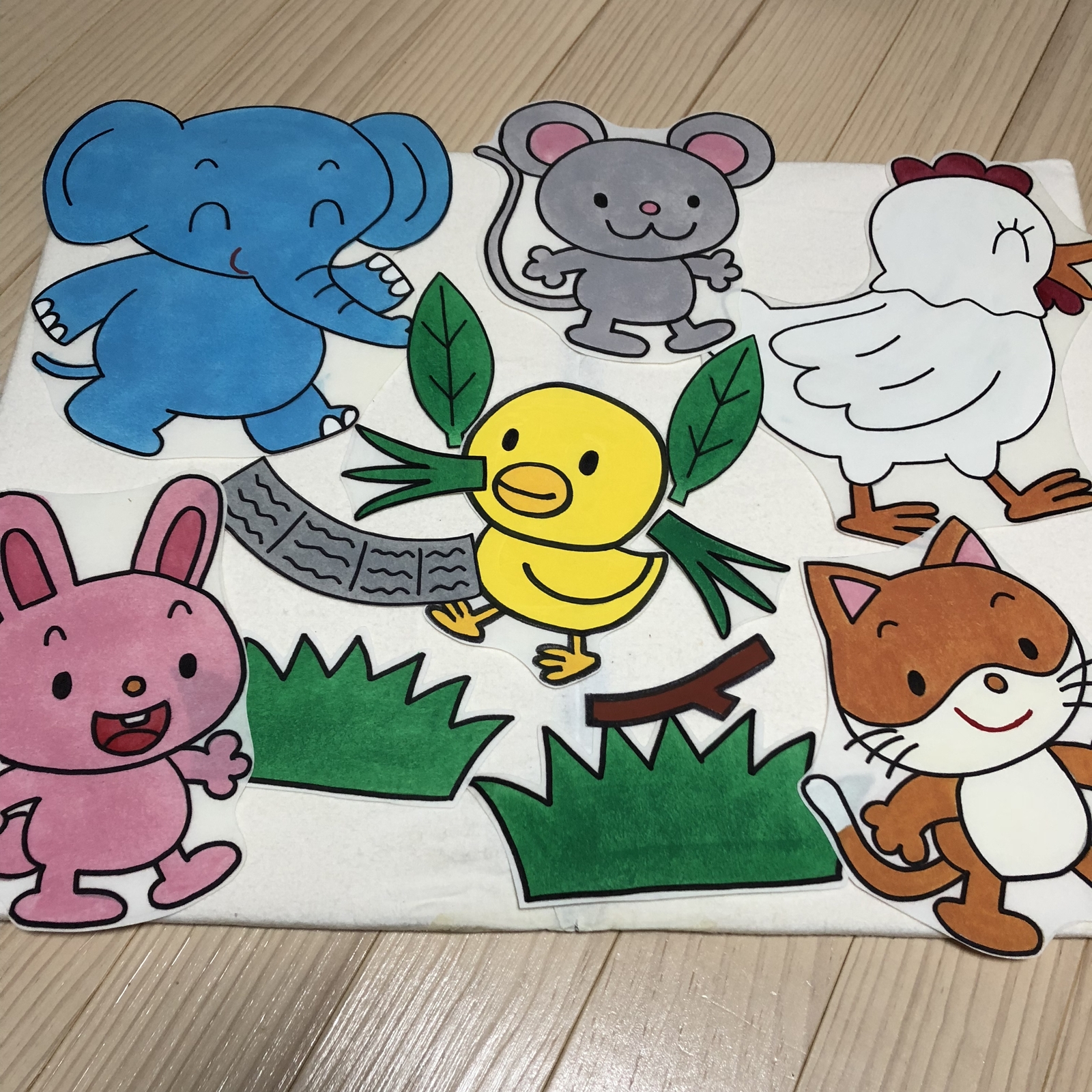 ひよこちゃんのいいないいな パネルシアターの型紙