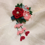 つまみ細工のブーケヘアクリップ(紅・桃)