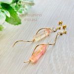 【新色】不揃いな鉱物✨彩りクリスタル　サージカルステンレスピアスorイヤリング