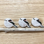 雪の妖精　シマエナガの刺繍ブローチ