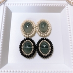 P107 ハンドメイド　ビーズ刺繍　カボション