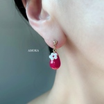 小さな天然赤珊瑚×AAA White onyx ピアス/イヤリング   
