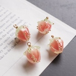 IMPORT 【3個】🍓アクリル苺チャーム＊いちご＊立体ストロベリー＊薔薇　バラ