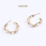 M8698  4個  デザインピアス フープピアス パール付き 22×23mm ゴールド（4ヶ）