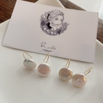 コインパールイヤリングorピアス