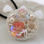 スパンコールのお花のヘアゴム