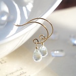 モルガナイトベリル/ briolette drop cut half hoop pierce/14kgf/イヤリング