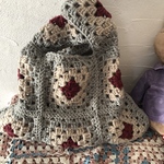 たっぷりモチーフ繋ぎの毛糸のバッグ　レジ袋風