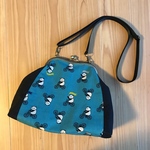 自転車パンダのがま口ショルダーバッグ(角底、少し大きめ)