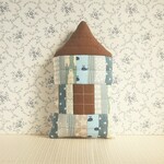 ハウス型ガーゼクッション 16×30cm（デニムカラー）
