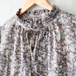 【期間限定SALE♡8/31まで】リバティ＊フリルネックブラウス（7・9・11・13号)
