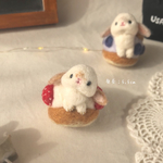 うさパン。うさトッツォ(ホイップクリーム＆苺)🍓【ホーランドロップ・フロスティ】