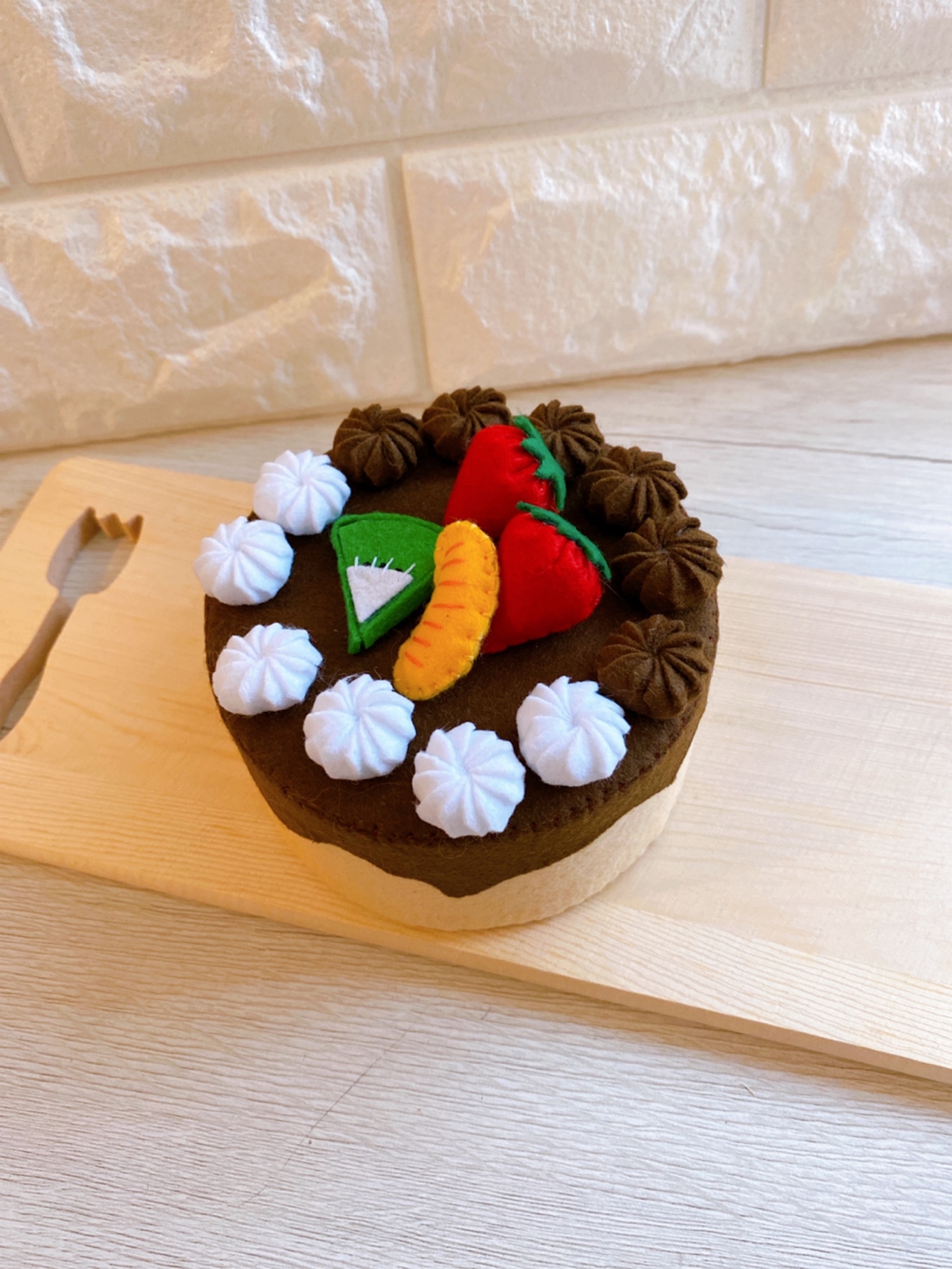 ☆フェルトおままごと☆バースデーケーキ(チョコ) ☆フェルトおままごと☆バースデーケーキ(チョコ)