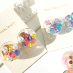 ガラスドームのピアス