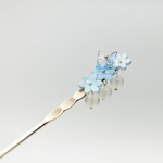  天然石と青い菊のかんざし  天然石ホワイトカルセドニー　菊