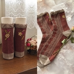 手縫い刺繍＊Queen＊〜左右柄違い靴下(秋色光沢フロート柄)