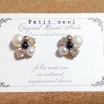シックなビジューピアス