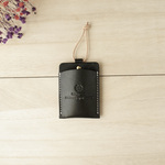 シックな黒色　お守りケース　（スマートキーケース）