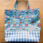 【ｒ様ご予約品】★ラミネートバッグ＊手書き風電車が可愛い☆ライトブルー35×42×10★